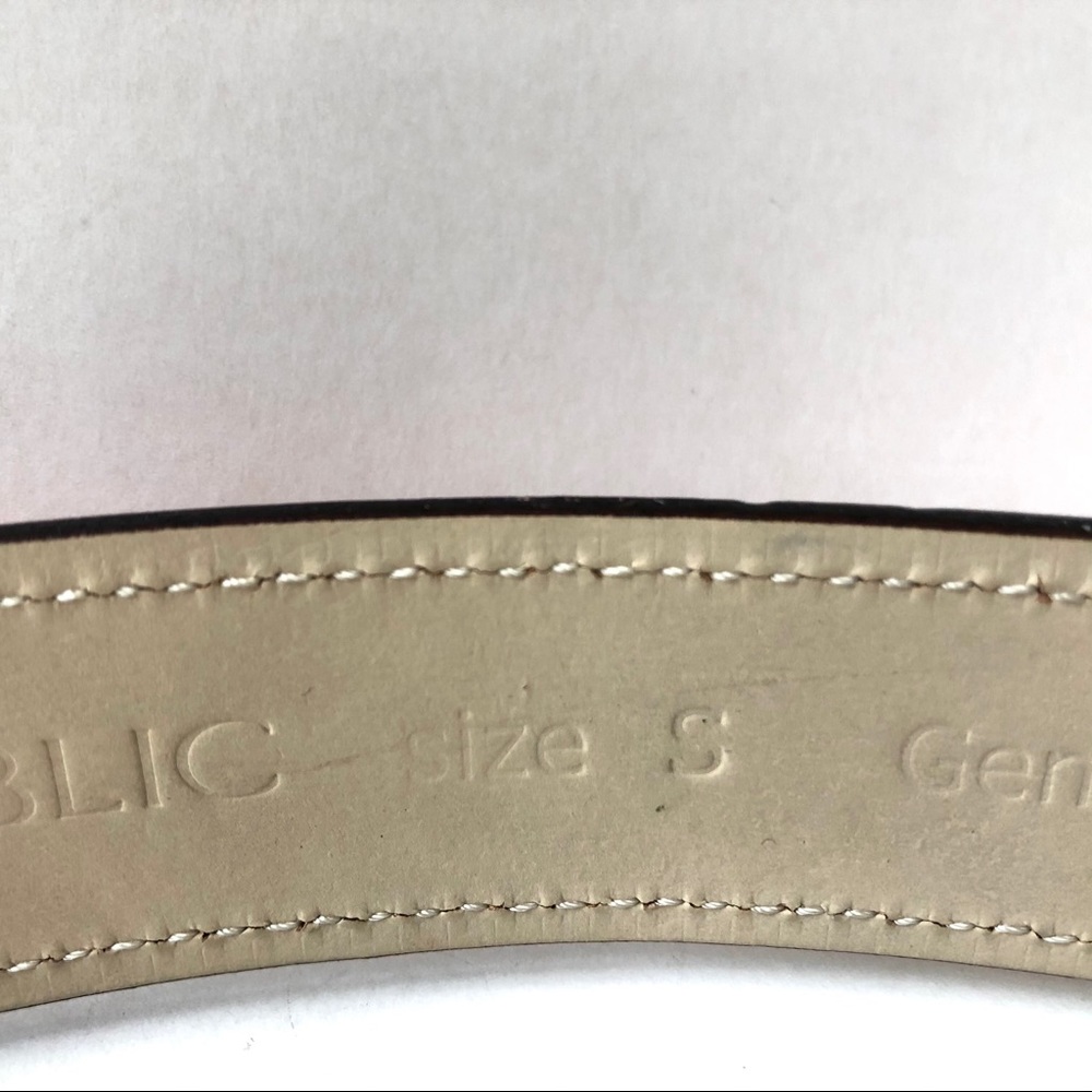 Banana Republic Italian Leather Belt Size S-M - Picture 6 of 8